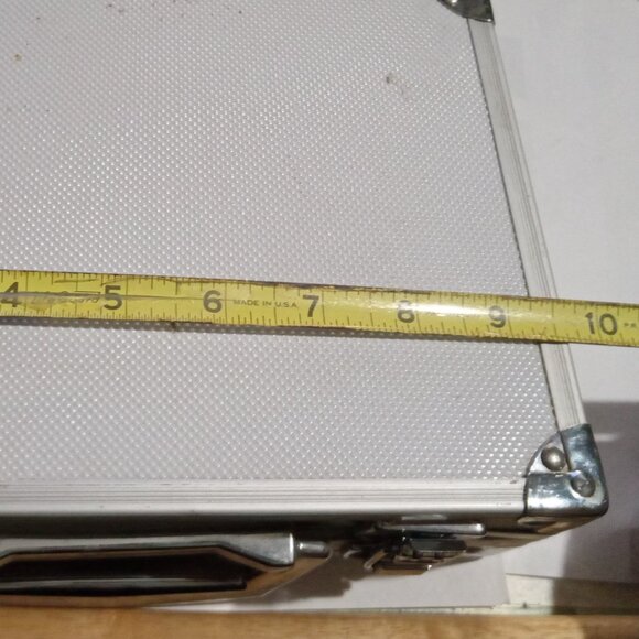 Intec Nintendo DS 3DS Hard Aluminum Silver Carrying Case Briefcase - Picture 5 of 6